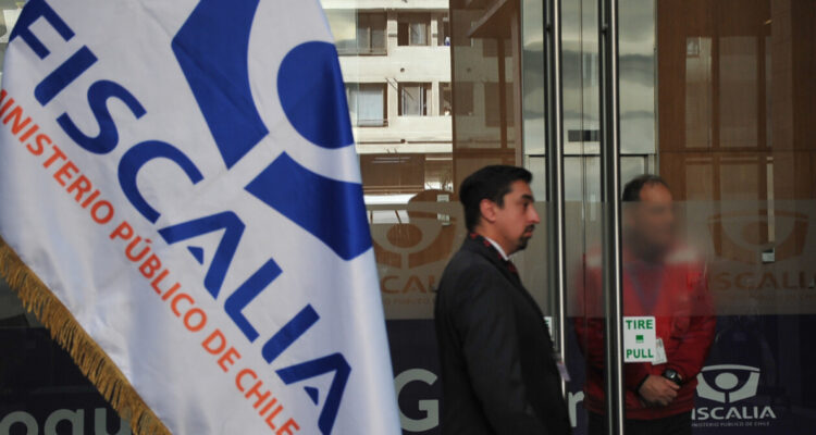 Revelan allanamiento a la Fiscalía Nacional en investigación por compra irregular de software