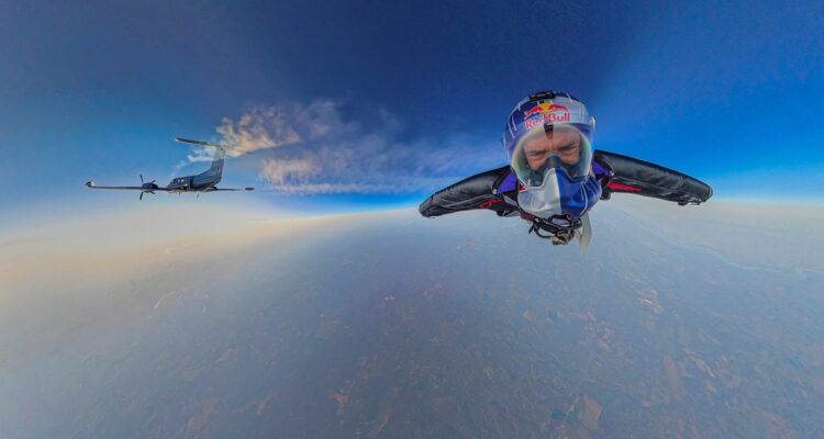 Sebastián “Ardilla” Álvarez batió récords con un salto de 12 kilómetros de altura.