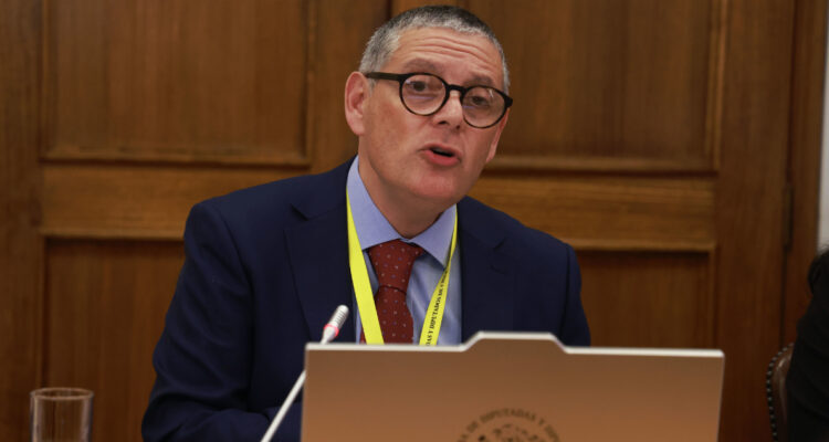 Sernac justifica demanda colectiva por megacorte y explica por qué apunta a InterChile y Transelec