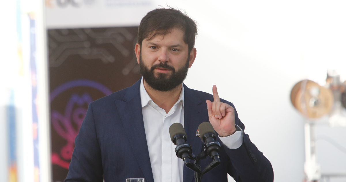 Boric responde a emplazamiento de Matthei: “Nosotros recibimos al país en una situación crítica”