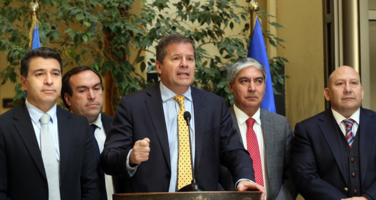 UDI cuestiona “capacidad de liderazgo” de Boric ante falta de apoyo en umbral del 5% de partidos