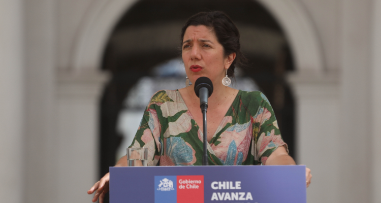 Gobierno respalda a Jara y dice que oposición no tiene “propuesta de gobernabilidad”