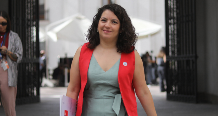 Toro afirma que criticas a Boric por reunión con Tool se dan porque es “un año electoral”