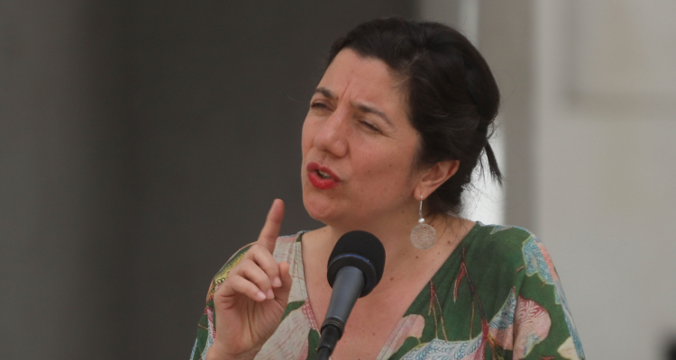 Ministra Etcheverry cierra la puerta a nuevo proceso constituyente: “Es una discusión que está cerrada”