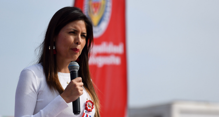 Encargada de aseo y alejada de las riñas: los días de Karen Rojo al interior de cárcel de Utrecht