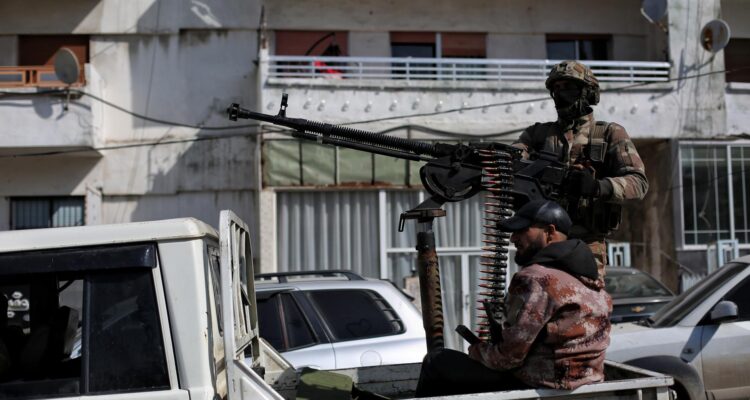 Las fuerzas de seguridad sirias en una operación en Latakia