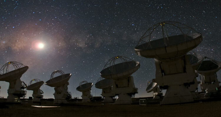 Antenas del telescopio ALMA