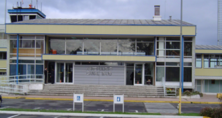 Aeródromo cañal bajo