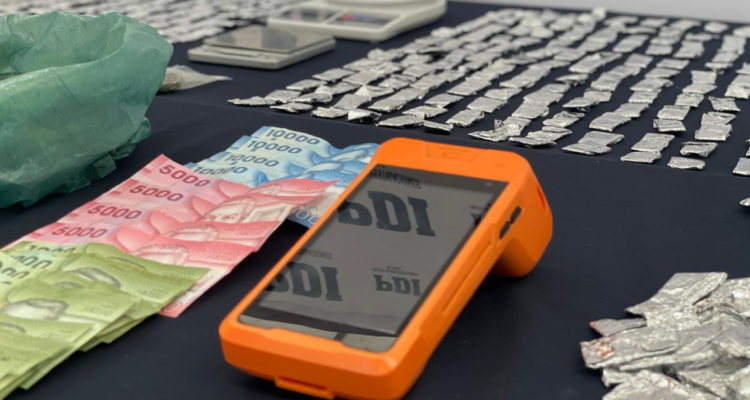 Dos detenidos por tráfico de drogas quellón