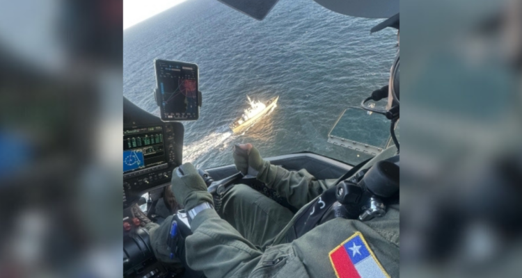 Pescadores de Isla Santa María se unen a búsqueda de pescadores desaparecidos en costas de Coronel