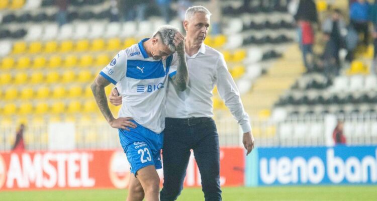 Tiago Nunes Católica