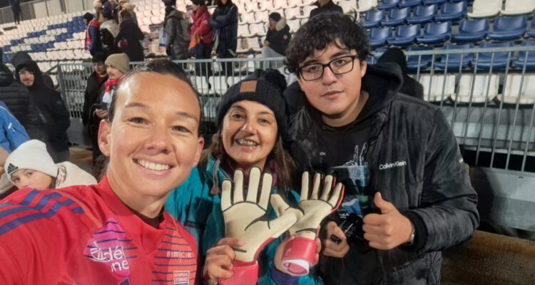 En notable goleada del Lyon: ganadores de Festival Fútbol Cine Tocopilla se reunieron con Tiane Endler