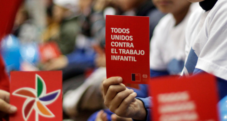 Trabajo para menores de edad en Chile: desde qué edad está permitido y cuáles son los requisitos