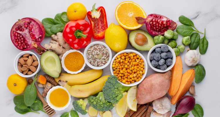 Cuáles son las vitaminas esenciales, qué función tienen y cómo obtenerlas de forma natural