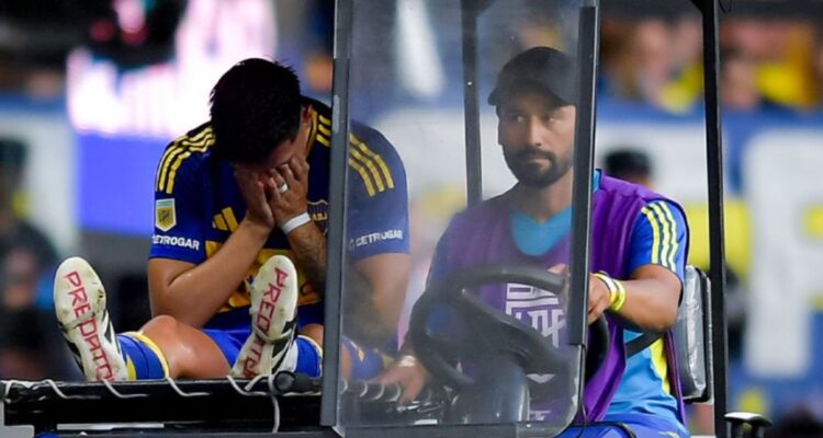 Williams Alarcón sufre rotura de meniscos y complica a Boca Juniors