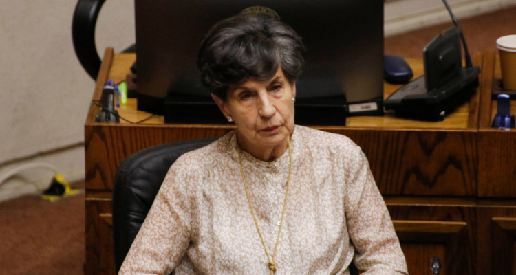 Crisis en el PS: partido elegirá sucesor de Allende pese a que exsenadora propuso a De Rementería