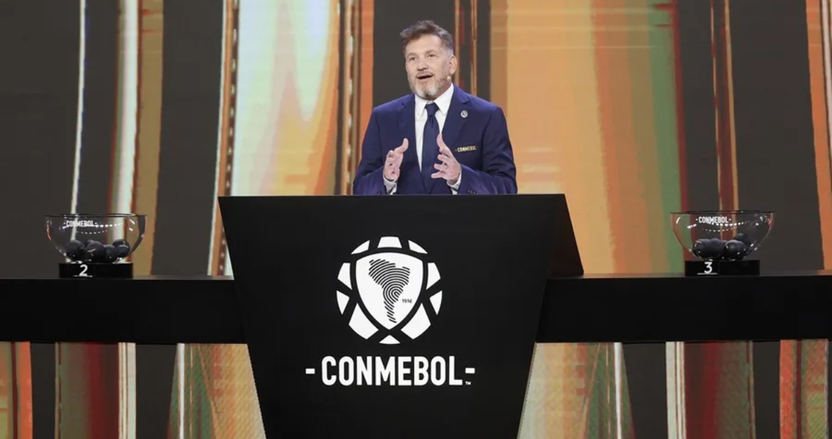 Alejandro Domínguez en sorteo Conmebol