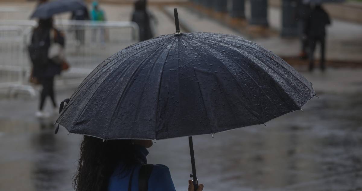 Decretan Alerta Temprana Preventiva para toda la RM por vientos y probable remoción de masa