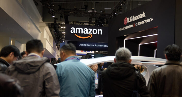 CEO de Amazon admite que comprar en la plataforma podría ser más caro por efecto de guerra comercial