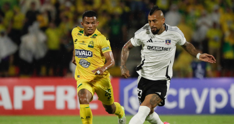 La furia de Arturo Vidal con Colo Colo tras agónica igualdad ante Bucaramanga.