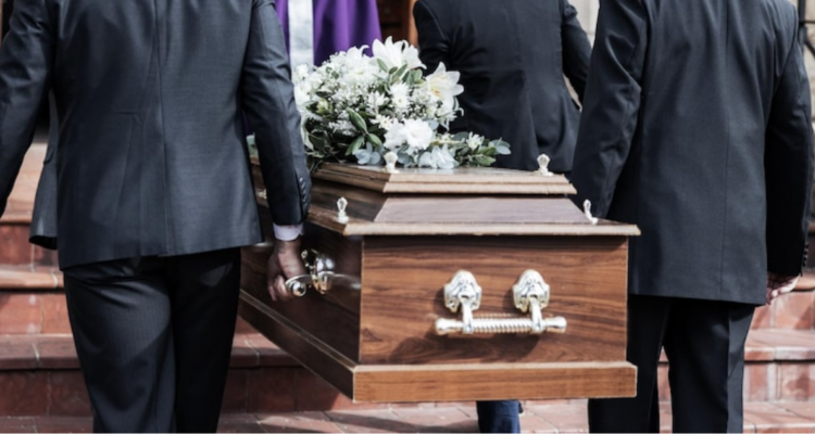 Casi $1M: quiénes pueden recibir la Asignación por Muerte para costear gastos fúnebres y cómo postular