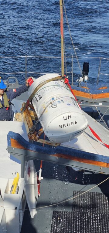 Balsa salvavidas sin activar de la lancha "Bruma"