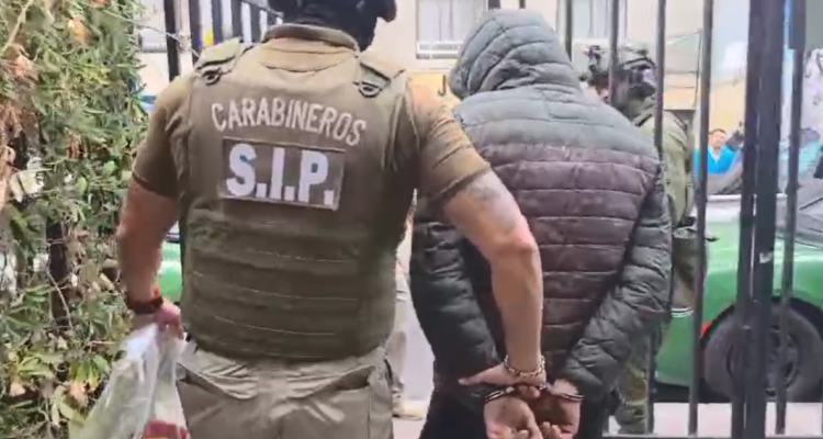 Desarticulan banda dedicada al tráfico de drogas en Santiago y Estación Central