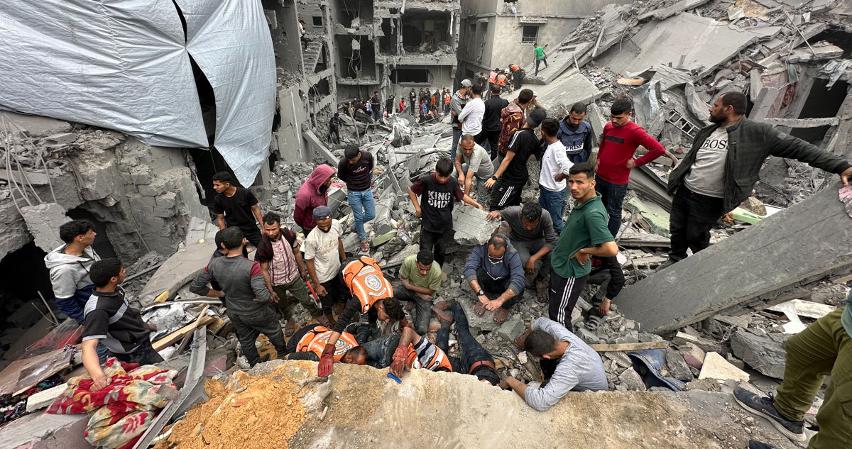 Unos 3.100 cadáveres están atrapados bajo los escombros en la Franja de Gaza según Ministerio de Salud