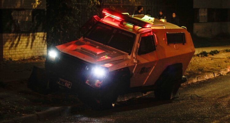 Carabinero imputado por tragedia en el Monumental habría guardado silencio tras ser citado a declarar