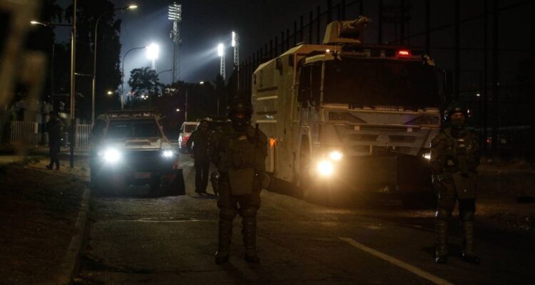 Tragedia en el Monumental: carabineros de carro lanza gases “fueron apartados de sus funciones”