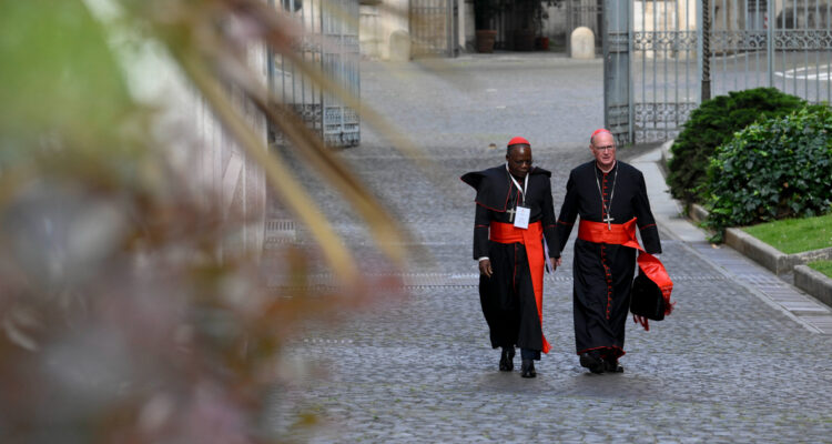 Cardenales destacan clima de “unidad” y “diálogo” antes del cónclave para elegir al papa