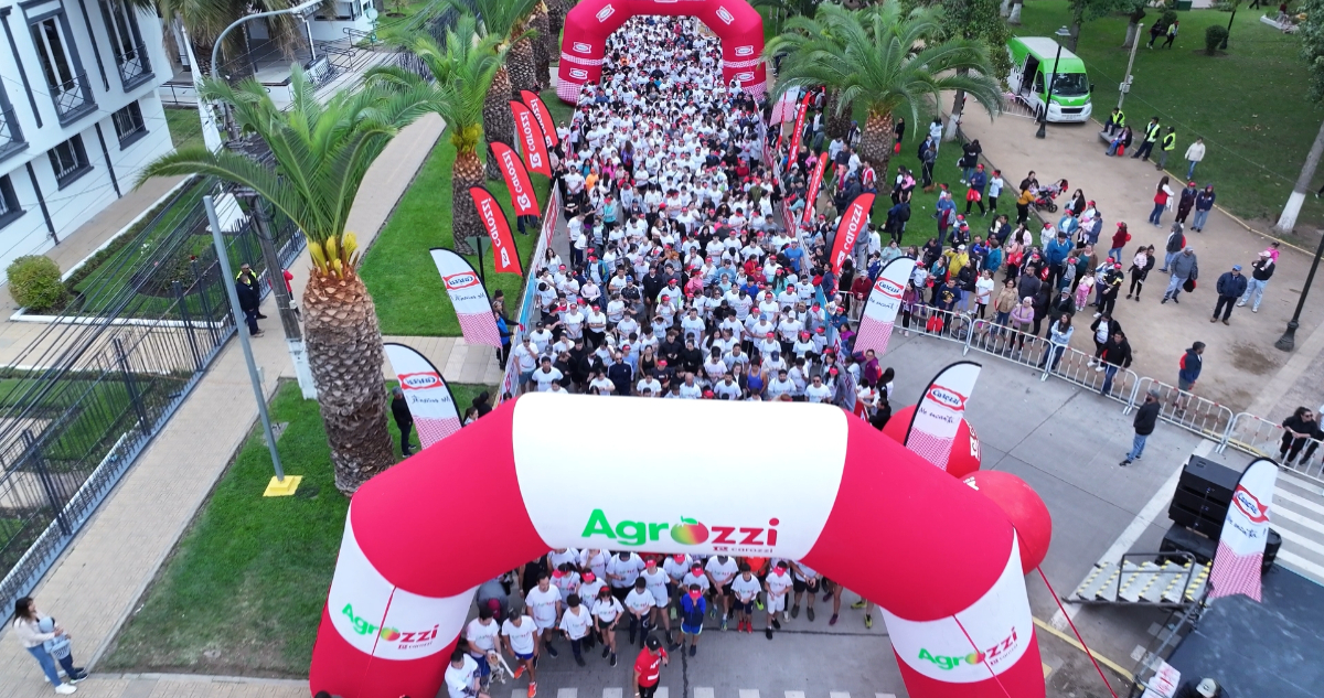 Con corrida familiar, Zumba y otras actividades: Carozzi realiza masiva jornada deportiva en Teno