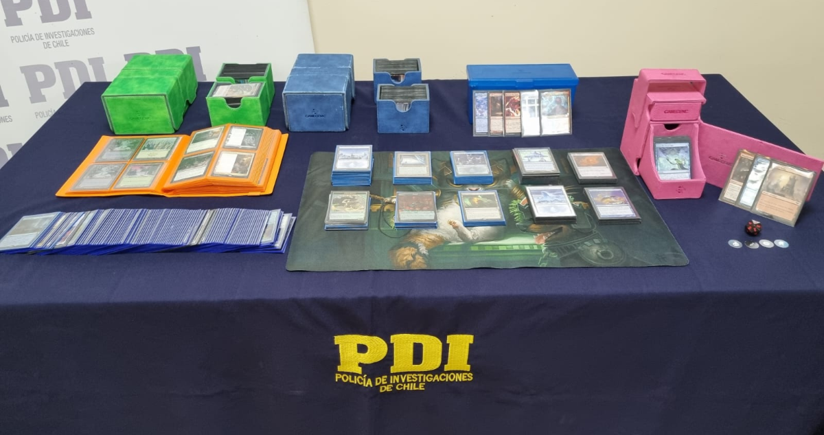El error que llevó a detención de vendedor de cartas “Magic” robadas en Ñuñoa: botín de $17 millones