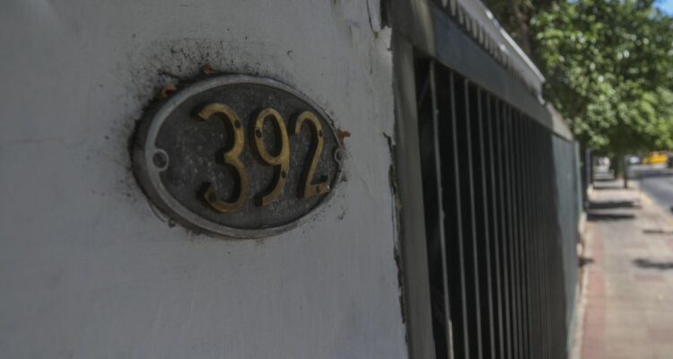 Segpres reconoce que conocía inhabilidad de Allende y Fernández al revisar decreto por compra de casa