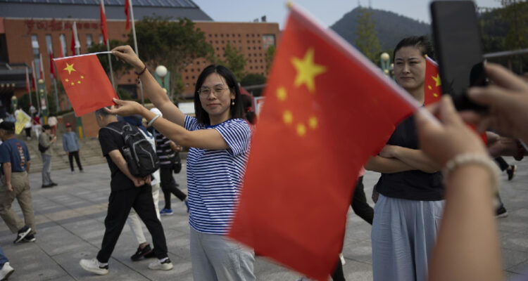 En China se muestran optimistas y dicen que lograrán meta de crecimiento pese a aranceles de Trump