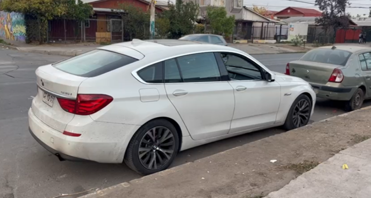 Ciudadano chino sufre robo de su vehículo de alta gama tras encerrona en la RM