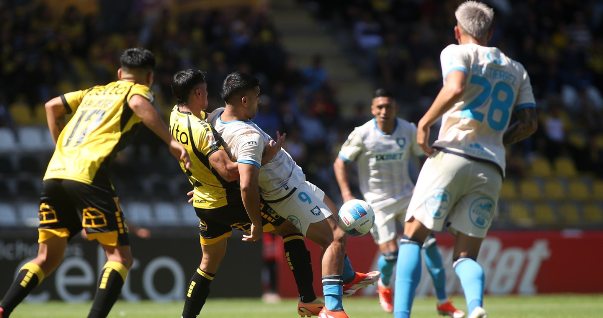 Coquimbo Unido y Huachipato repartieron puntos en una opaca igualdad en el Campeonato Nacional.