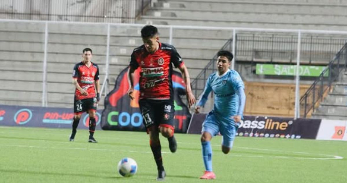 Deportes Limache y Deportes Iquique se enfrentaron por la Liga de Primera