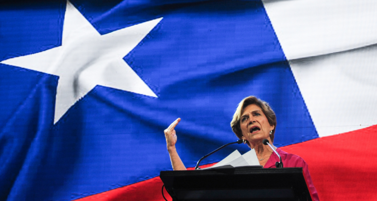 De zanjas, mentiras y desregulación: recetas de la derecha chilena para vivir peor