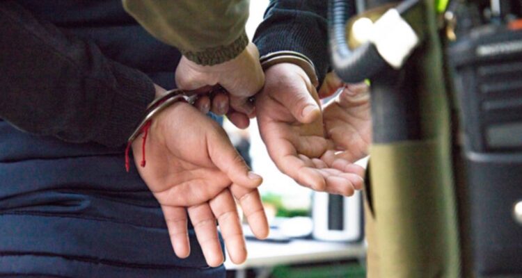 Detienen a padre que atacó con lanzallamas artesanal a su pareja e hijos en La Reina