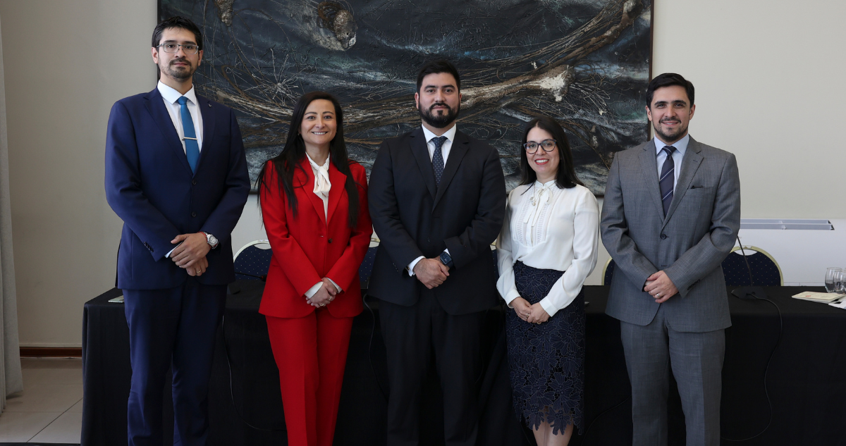 Chile debe fortalecer su diplomacia de carrera como política de Estado