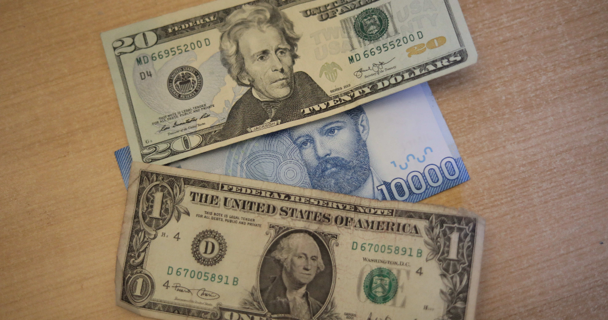 El dólar en Chile se dispara a más de $1.000 ante el recrudecimiento de la guerra comercial