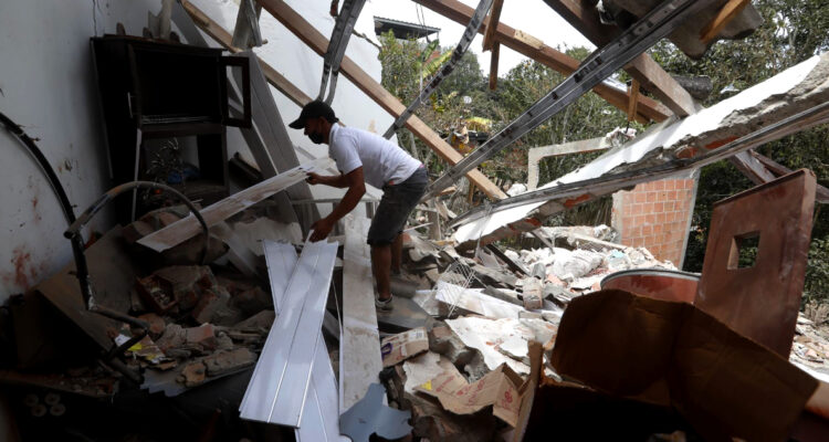 Al menos dos muertos y 24 heridos deja atentado explosivo en localidad colombiana de La Plata