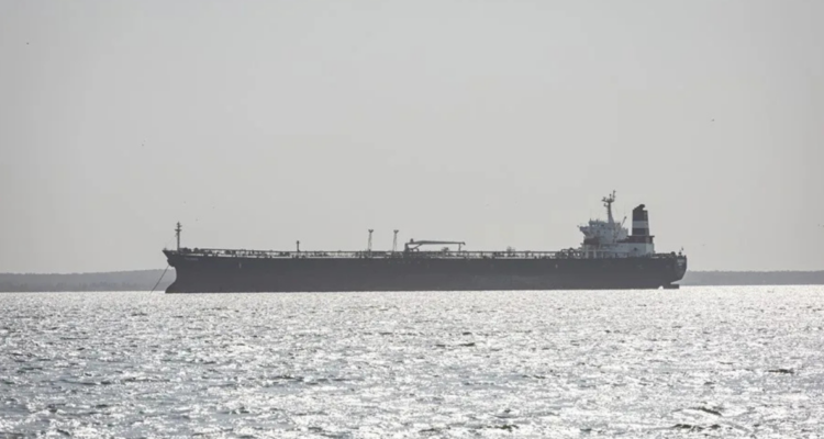 Venezuela advierte a Guyana con firme defensa tras arribo de buque petrolero a zona bajo disputa