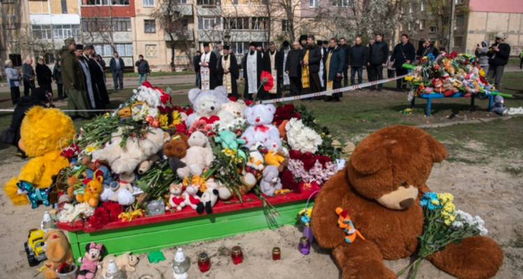 Rusia niega ataques contra civiles tras muerte de 20 personas (9 niños) en ciudad natal de Zelenski