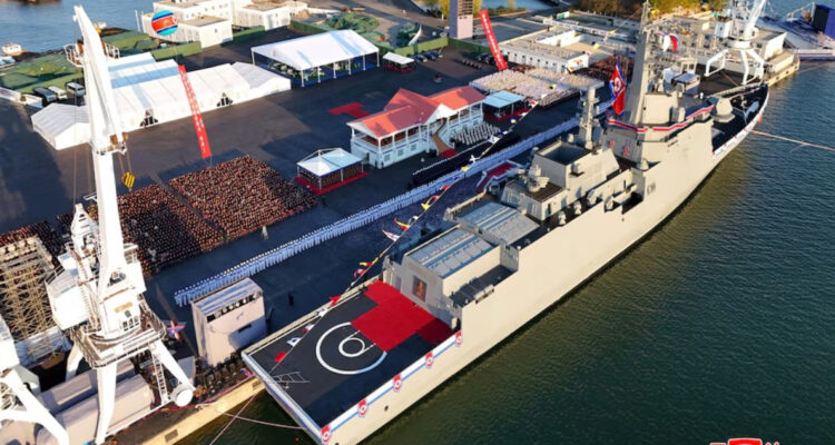 Kim Jong-un amplía su poderío marítimo con presentación de nuevo destructor multipropósito