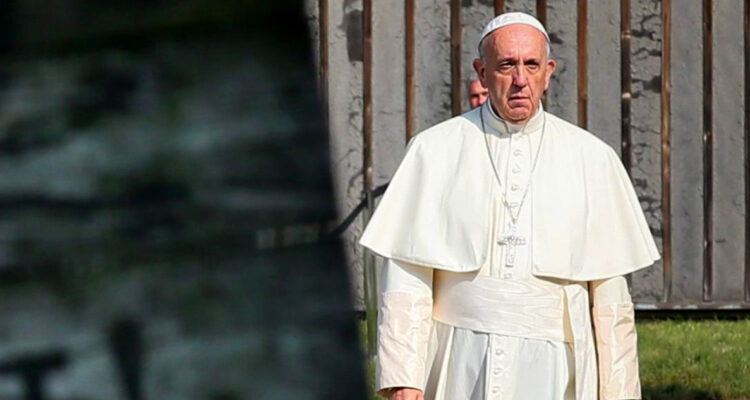 El papel del papa Francisco durante la dictadura argentina: controversia y reconciliación