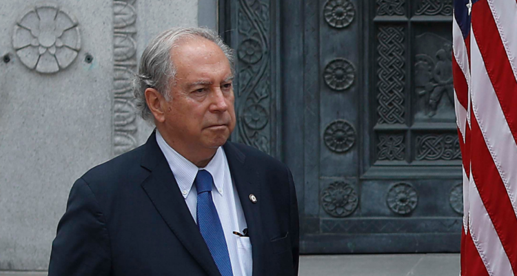 Embajador en EEUU afirma que Chile afronta aranceles “con calma y trabajo permanente con el privado”