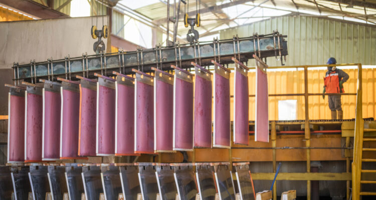 Enami celebra tercer trimestre consecutivo con ganancias: dice que sigue la modernización de Paipote