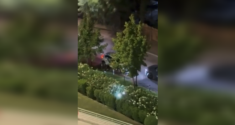 Delincuentes huyen tras no poder robar vehículo por método de la encerrona en Huechuraba